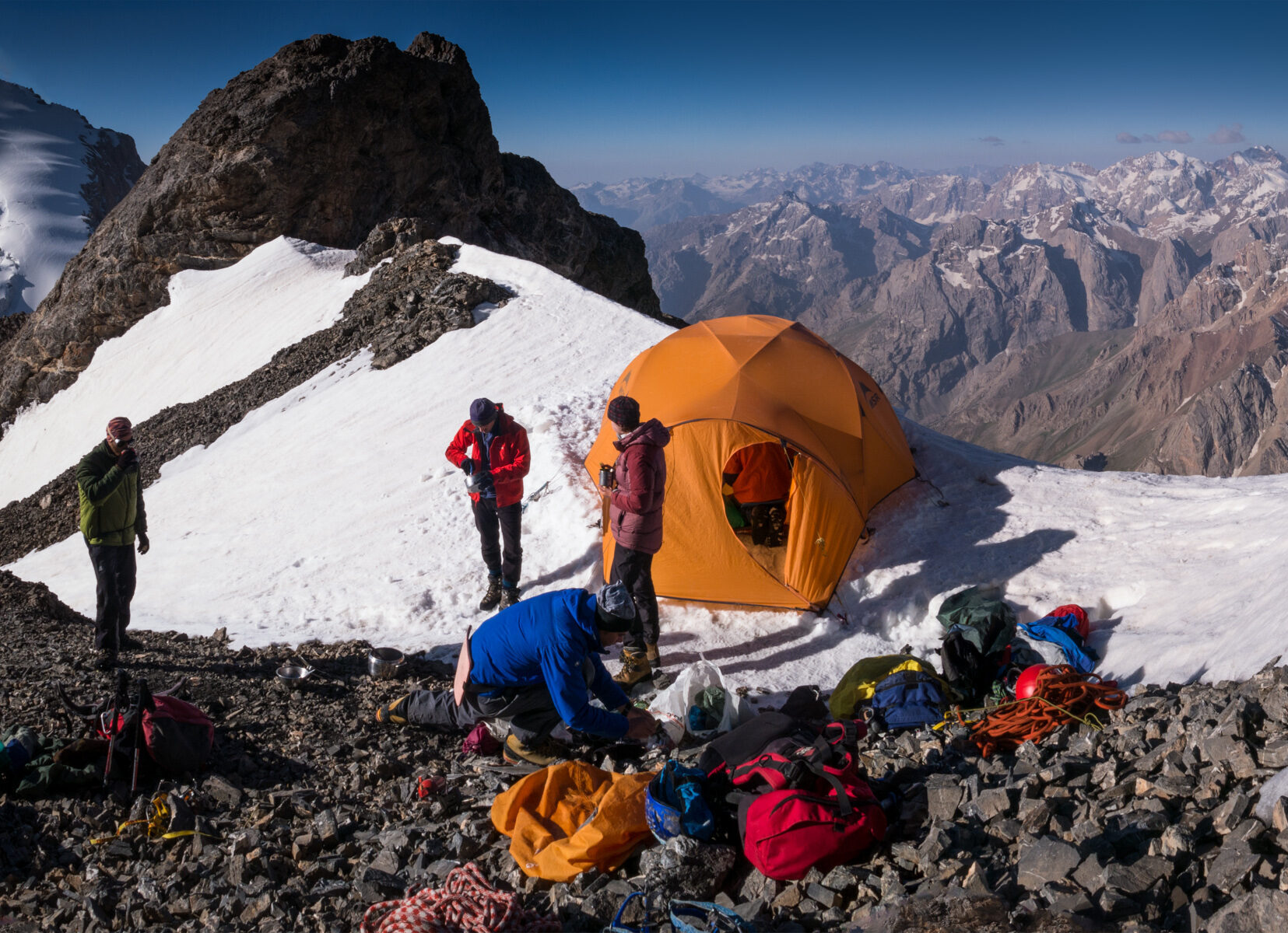 Trekking and climbing in Fann Mountains 2013